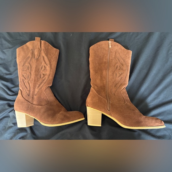 Shoes - Suede Western Block Heel Boots - Brown Women’s Size 11 Cowgirl Western
